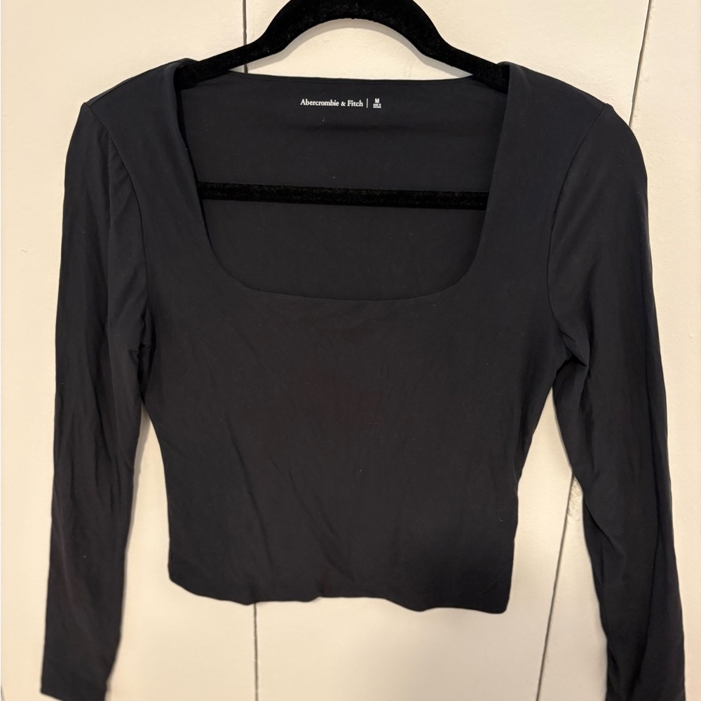 Abercrombie & Fitch Black Women’s Soft Matte Seamless Long Sleeve Squareneck Top